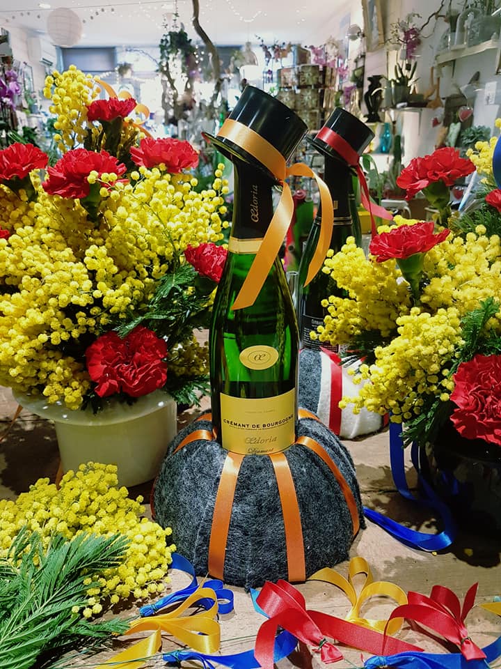 L'attrape fleurs, fleuriste vous propose la livraison de fleurs, création compositions florales, décorations de mariages, conscrits et vitrines près de Villefranche-sur-Saône, Liergues Pierres Dorées et Limas.