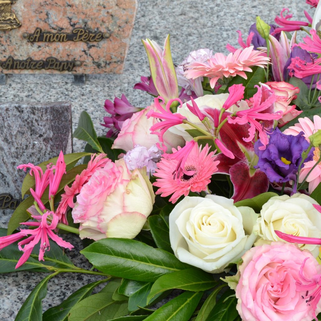 L'attrape fleurs, fleuriste vous propose la livraison de fleurs, création compositions florales, décorations de mariages et vitrines près de Villefranche-sur-Saône, Liergues Pierres Dorées et Limas.